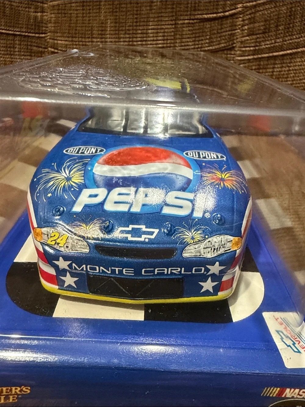 Jeff Gordon Pepsi No.24 DuPont Blue NASCAR Diecast Car